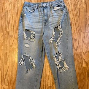 Urban outfitters high rise mom jean. Size 31. Only worn twice